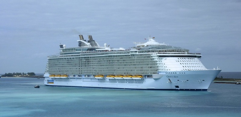 Plus-gros-bateaux-de-croisiere-Oasis-of-the-seas